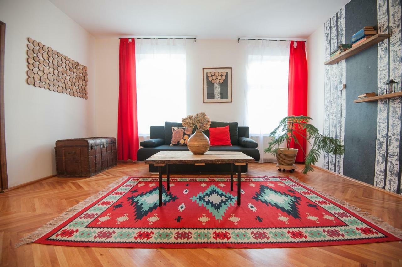 Spacious Stylish Apartment In Old Town Sibiu Esterno foto